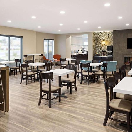 La Quinta Inn & Suites By Wyndham Wenatchee Exterior photo